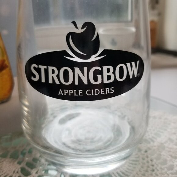 Strongbow Carafe Pitcher Apple Cider Glass New in Box 660 ml - Picture 9 of 9